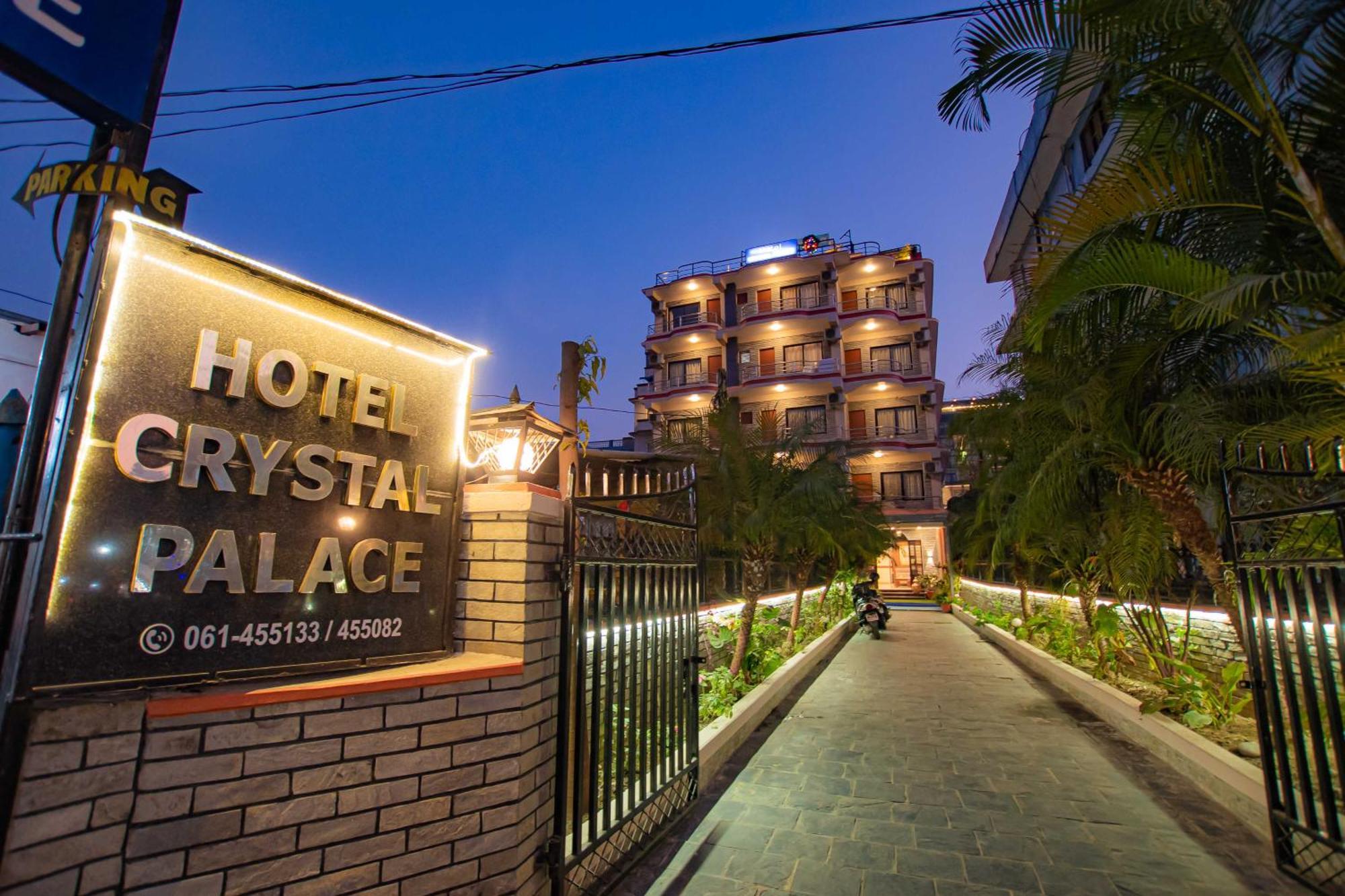 Hotel Crystal Palace Pokhara Eksteriør billede