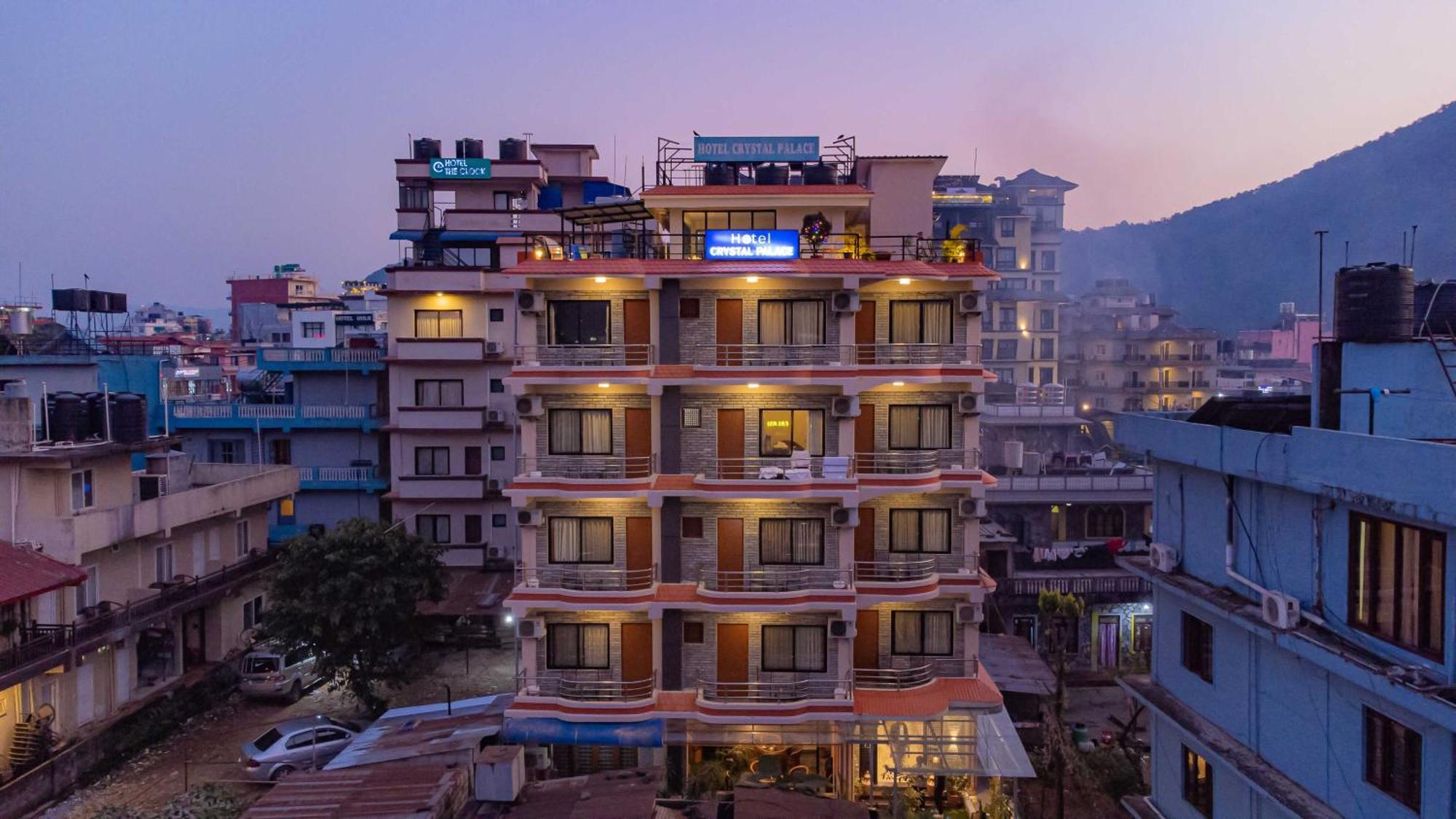 Hotel Crystal Palace Pokhara Eksteriør billede