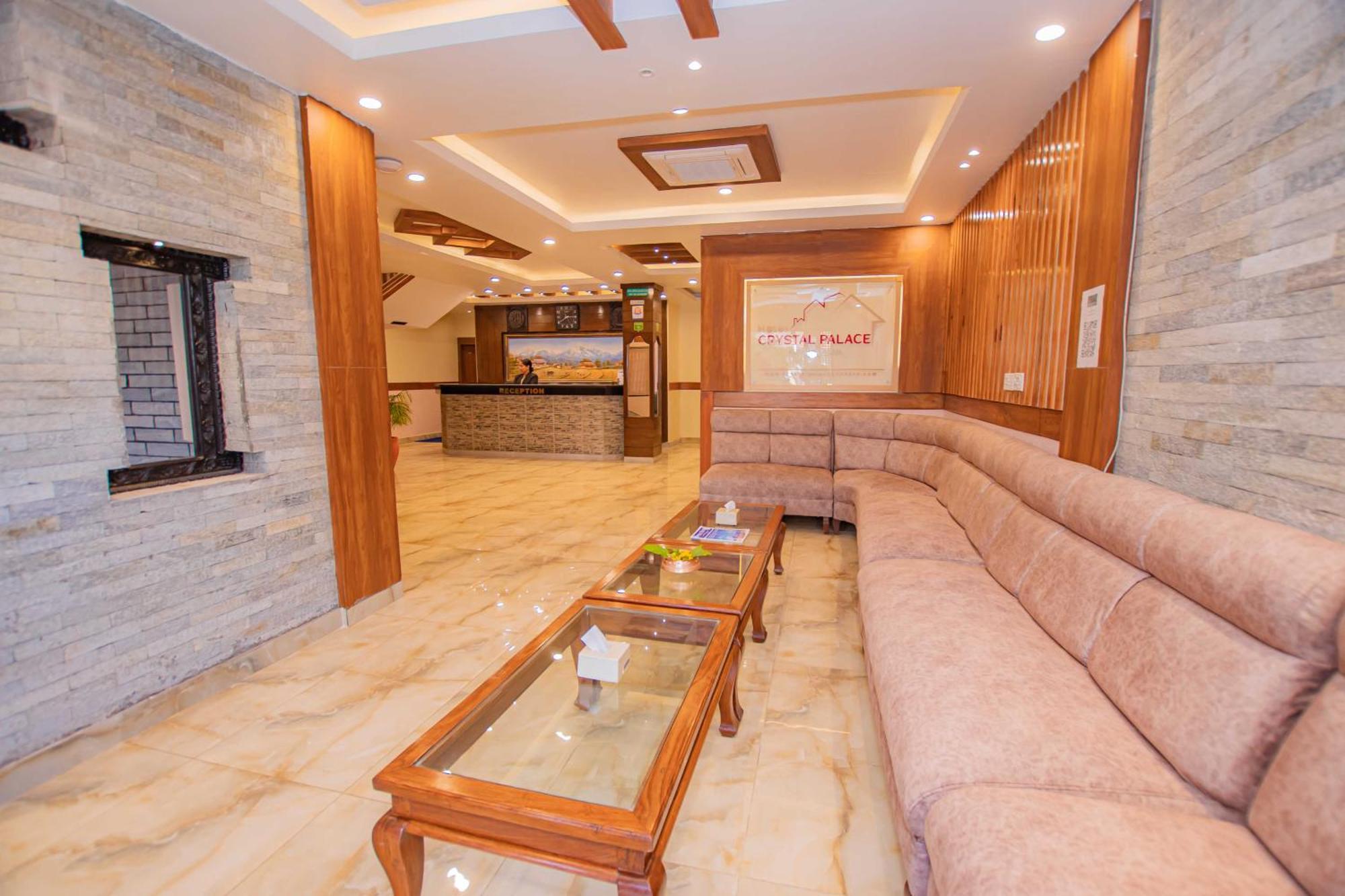 Hotel Crystal Palace Pokhara Eksteriør billede